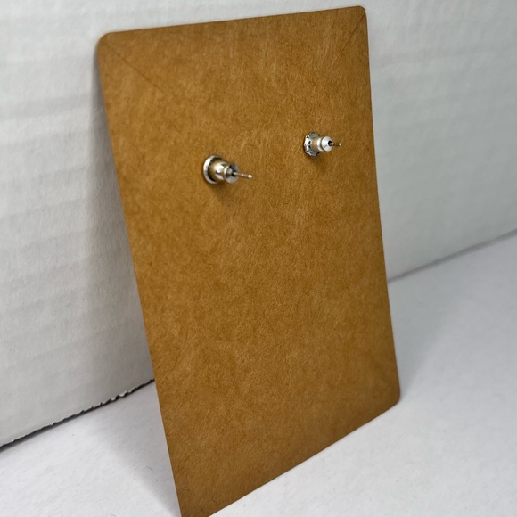 SOLD!! 🧾🍒VINTAGE CHUNKY HOOP EARRINGS TEARDROP FAUX PEARL DANGLE GOLD TONE - Picture 4 of 7